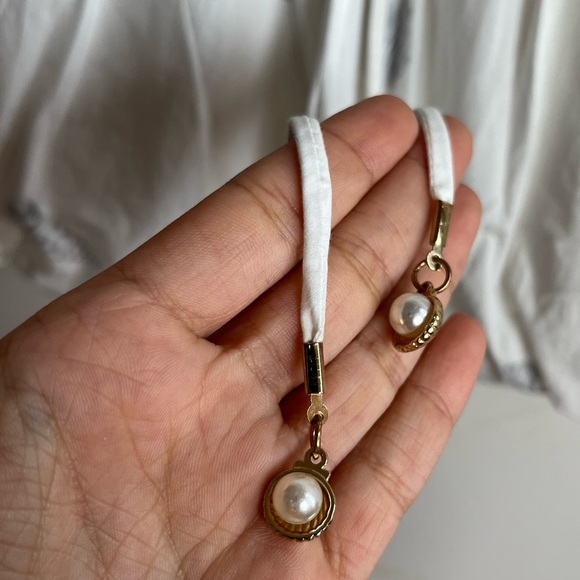 ONLY White Seahorse/Seashell Bubble Blouse - Picture 3 of 11